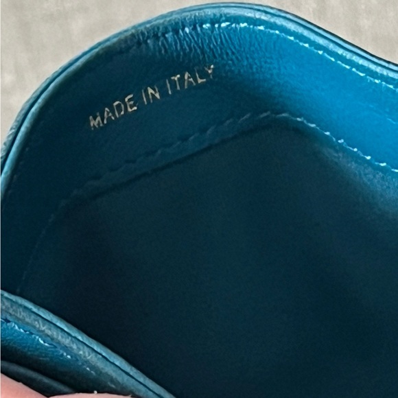 CHANEL Quilted Chanel 19 Card Holder
Wallet - Picture 7 of 14